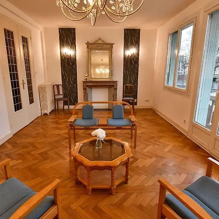 Loft 101 - Central, Terrasse Privee, Cachet De L'ancien Apartment Montlucon