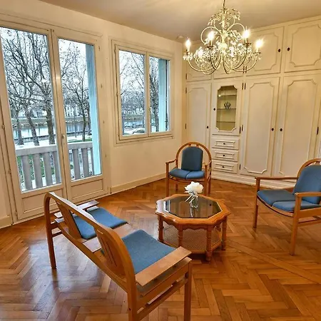 Loft 101 - Central, Terrasse Privee, Cachet De L'ancien Apartment